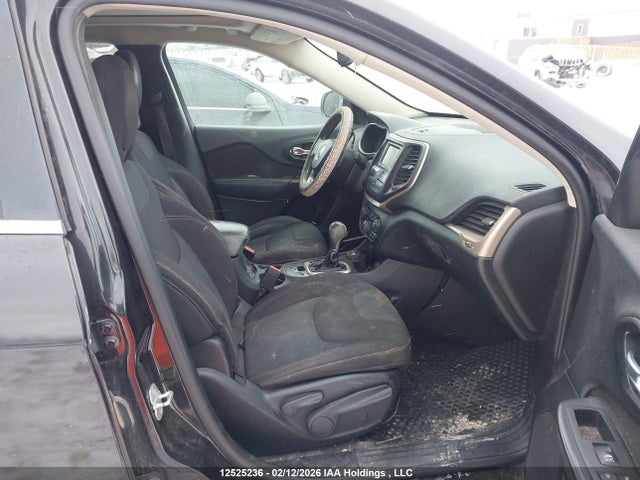 Продаж на аукціоні авто 2016 Jeep Cherokee Latitude, vin: 1C4PJMCS0GW129864, номер лоту: 12525236