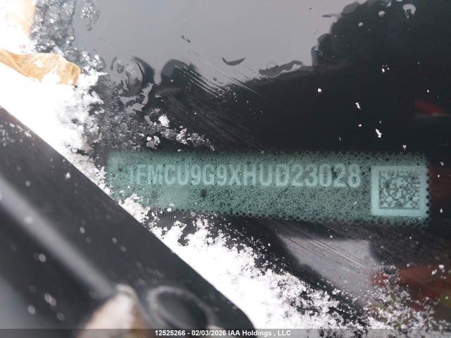 1FMCU9G9XHUD23028 Ford ESCAPE SE