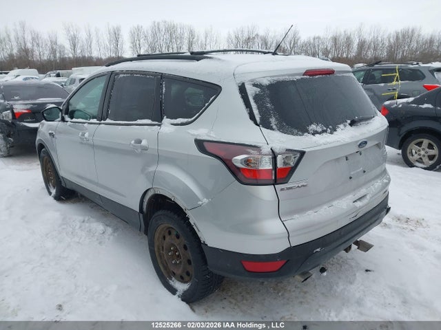 1FMCU9G9XHUD23028 Ford ESCAPE SE