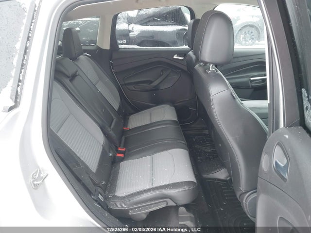 1FMCU9G9XHUD23028 Ford ESCAPE SE
