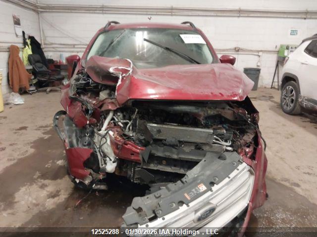 12525288 :رقم المزاد ، 1FMCU9GD0JUC15981 vin ، 2018 Ford Escape Se مزاد بيع