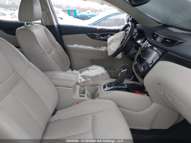 JN1BJ1CR0KW339155 Nissan Qashqai S/sl/sv