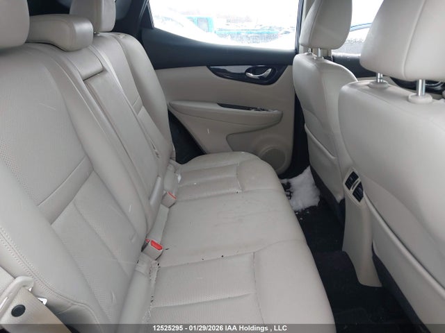 JN1BJ1CR0KW339155 Nissan Qashqai S/sl/sv