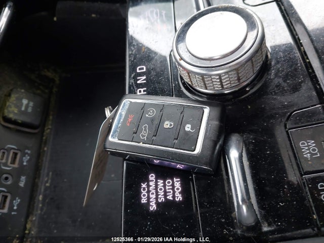 1C4RJKDT2N8510220 Jeep Grand Cherokee L Overland