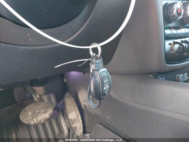 WMWLU1C35H2F28761 Mini Clubman Cooper