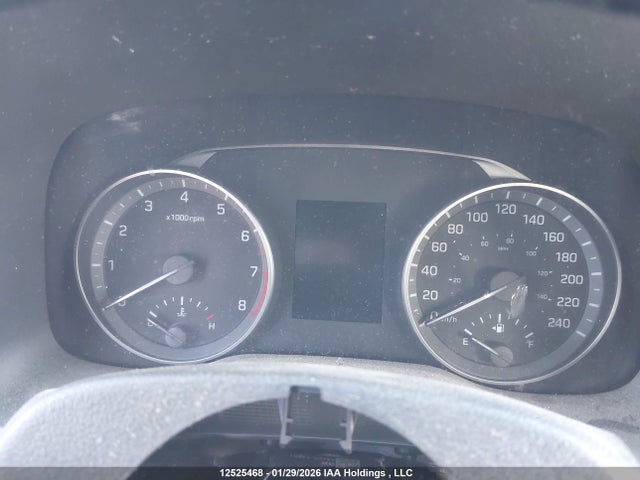 KMHD84LFXJU633015 Hyundai ELANTRA GL