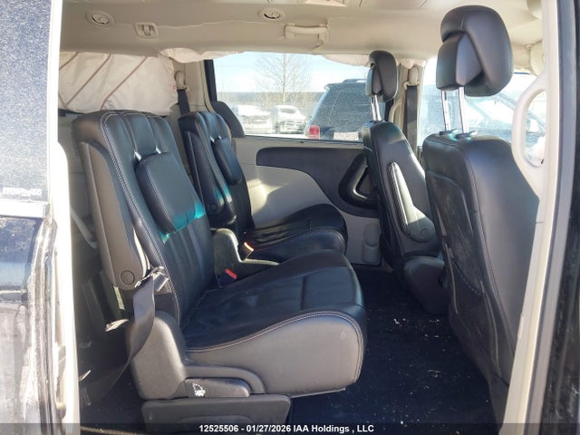 2014 Chrysler Town & Country Touring L მანქანა იყიდება აუქციონზე, vin: 2C4RC1CG1ER349775, აუქციონის ნომერი: 12525506