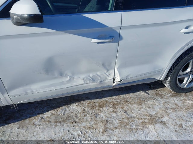 WA1ABAFY6P2130374 Audi Q5 Premium 40