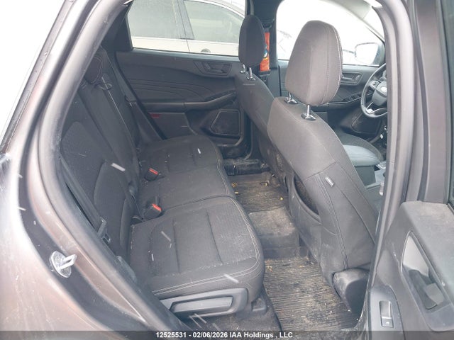 1FMCU9GN7RUA92054 Ford Escape Active
