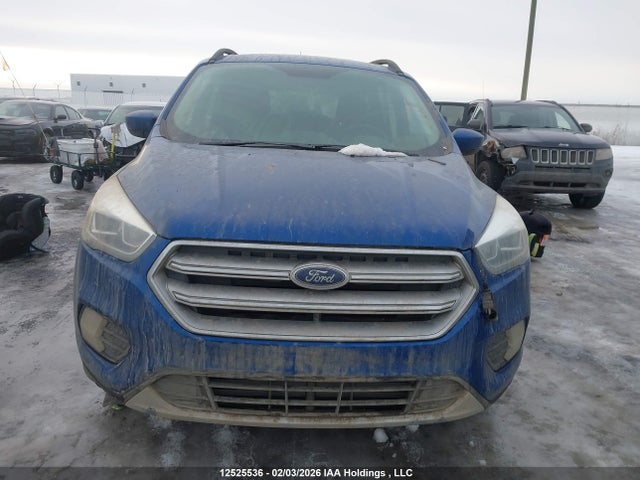 1FMCU9GD2HUA84806 Ford ESCAPE SE