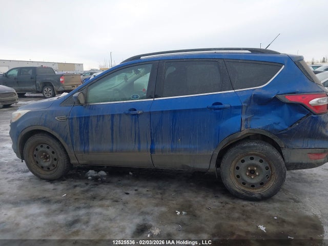 1FMCU9GD2HUA84806 Ford ESCAPE SE