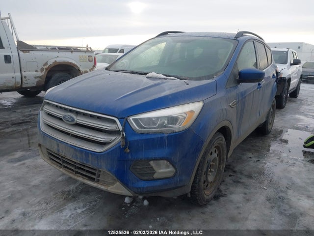1FMCU9GD2HUA84806 Ford ESCAPE SE