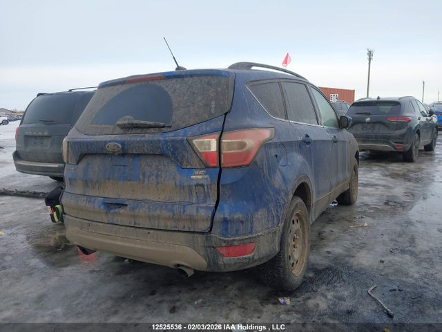 1FMCU9GD2HUA84806 Ford ESCAPE SE