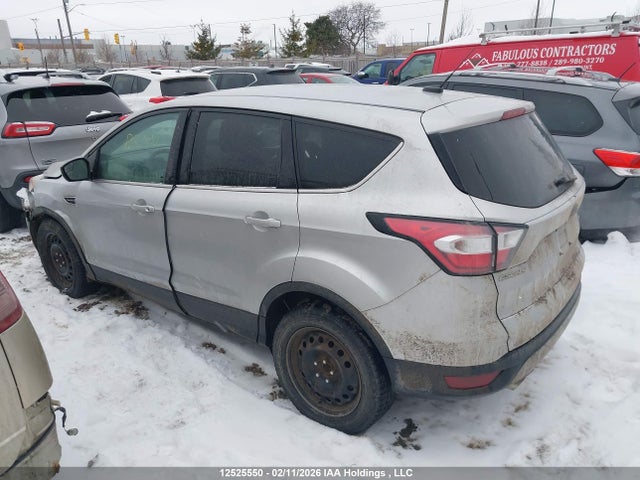12525550 :رقم المزاد ، 1FMCU0GD1HUD46262 vin ، 2017 Ford Escape Se مزاد بيع