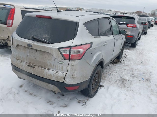 12525550 :رقم المزاد ، 1FMCU0GD1HUD46262 vin ، 2017 Ford Escape Se مزاد بيع