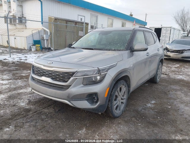 KNDEUCAA8M7133119 KIA SELTOS S
