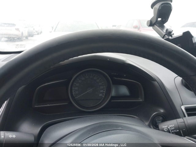 Mazda MAZDA3 2018 3MZBN1V73JM226292 Image 15