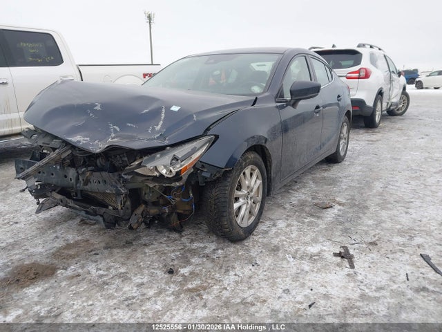 Mazda MAZDA3 2018 3MZBN1V73JM226292 Image 2