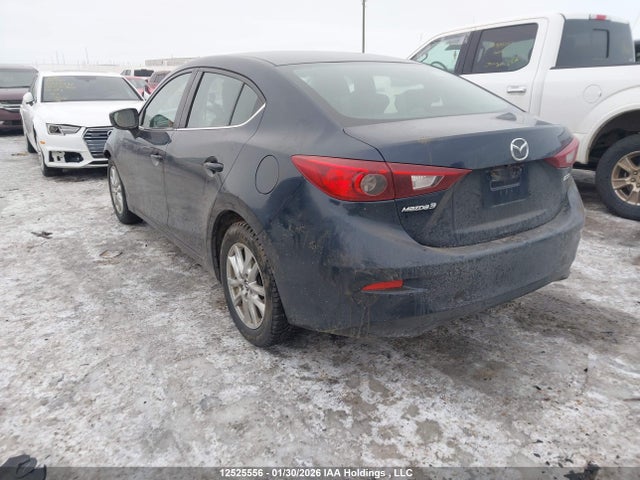 Mazda MAZDA3 2018 3MZBN1V73JM226292 Image 3