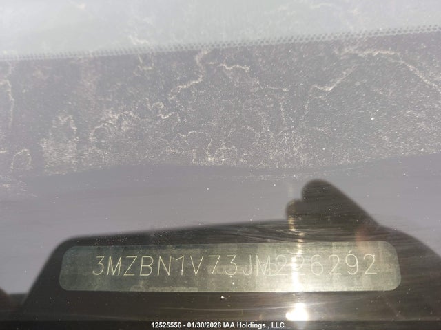 Mazda MAZDA3 2018 3MZBN1V73JM226292 Image 9