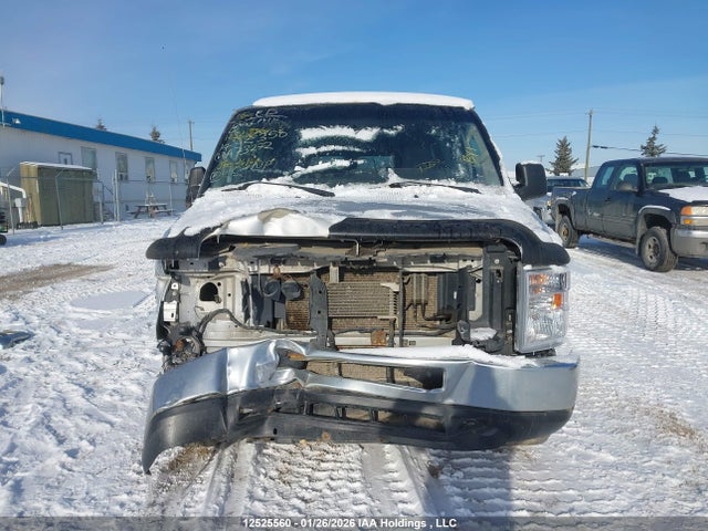 2014 Ford E-350 Super Duty Xlt მანქანა იყიდება აუქციონზე, vin: 1FBSS3BL0EDA73272, აუქციონის ნომერი: 12525560