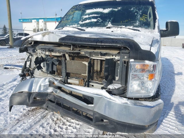 2014 Ford E-350 Super Duty Xlt მანქანა იყიდება აუქციონზე, vin: 1FBSS3BL0EDA73272, აუქციონის ნომერი: 12525560