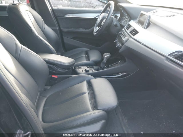 WBXHT3C31GP883502 BMW X1 Xdrive28i
