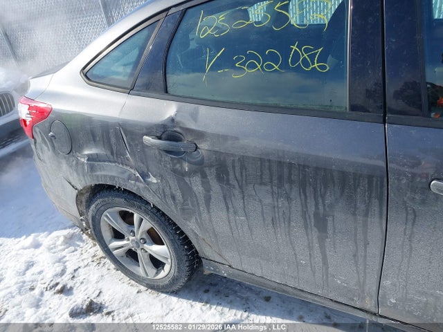 2013 Ford Focus მანქანა იყიდება აუქციონზე, vin: 1FADP3F29DL322086, აუქციონის ნომერი: 12525582