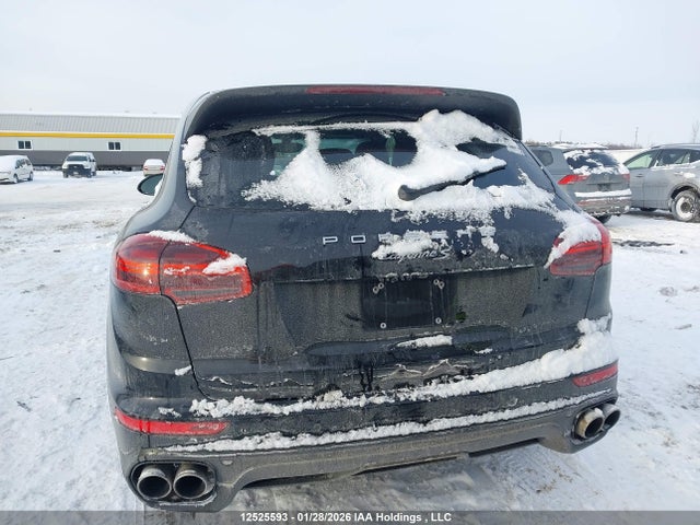 Porsche CAYENNE S 2016 WP1AB2A29GLA95434 Image 17