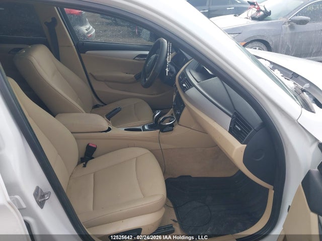 WBAVL1C54EVY22818 BMW X1 Xdrive28i