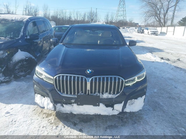 BMW 750i Xdrive 2020 WBA7R8C09LCD68596 Image 12