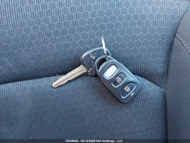 KMHD84LF2HU092567 Hyundai ELANTRA GL
