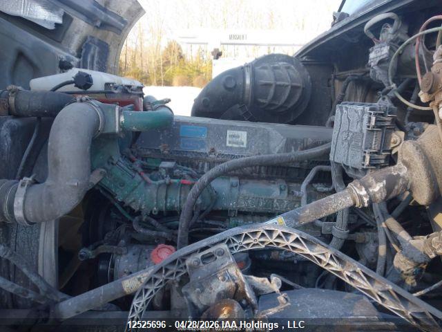 Aukcja sprzedaży 2015 Volvo Vn L, vin: 4V4NC9EJ3FN188239, numer aukcji: 12525696