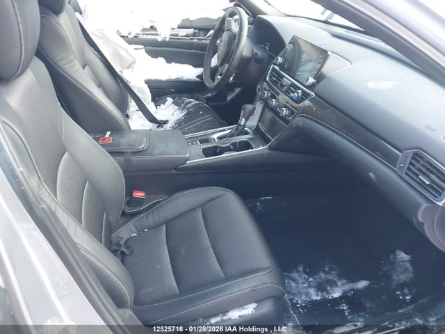 1HGCV1F37JA806081 Honda Accord Sport