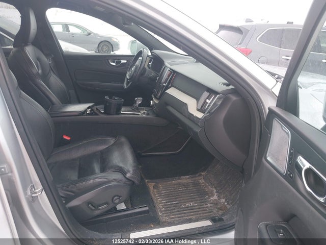 YV4A22RL1K1346589 Volvo Xc60 T6 Inscription