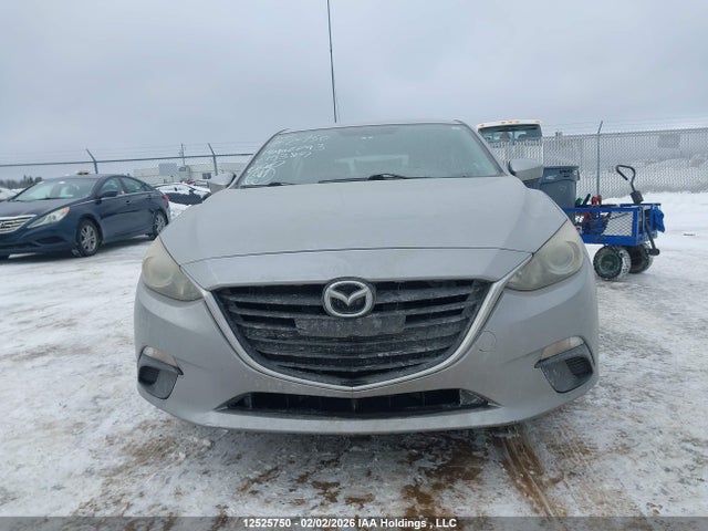 JM1BM1K7XE1153841 Mazda Mazda3 Gx-sky