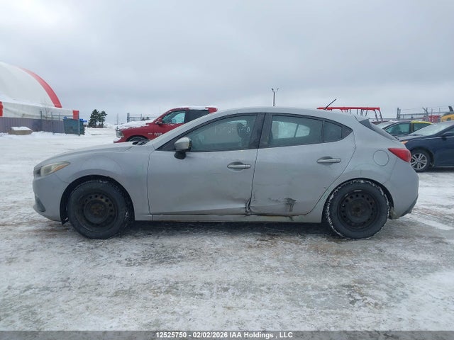 JM1BM1K7XE1153841 Mazda Mazda3 Gx-sky