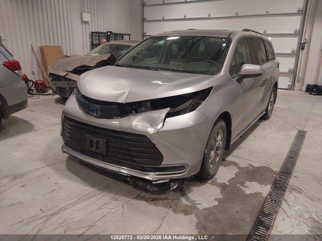 5TDGRKEC5RS222837 Toyota Sienna Le/xle/platinum/xse/limited