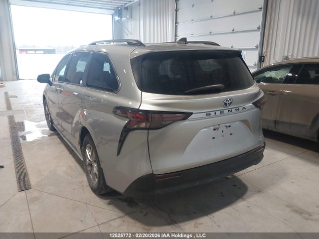 5TDGRKEC5RS222837 Toyota Sienna Le/xle/platinum/xse/limited