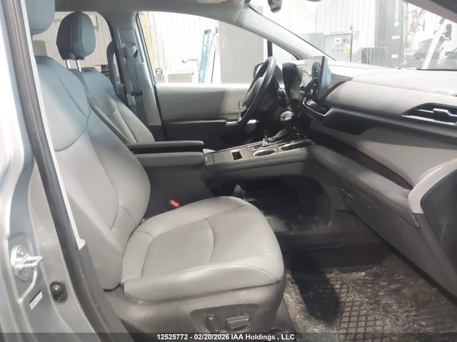 5TDGRKEC5RS222837 Toyota Sienna Le/xle/platinum/xse/limited