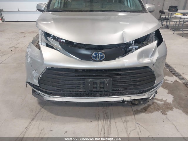 5TDGRKEC5RS222837 Toyota Sienna Le/xle/platinum/xse/limited