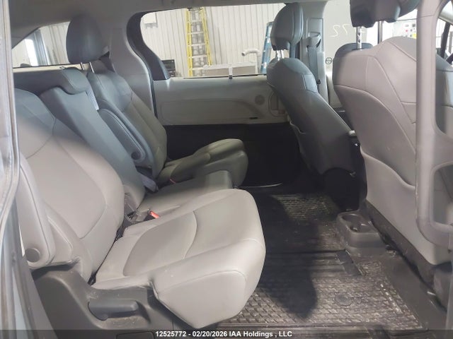 5TDGRKEC5RS222837 Toyota Sienna Le/xle/platinum/xse/limited