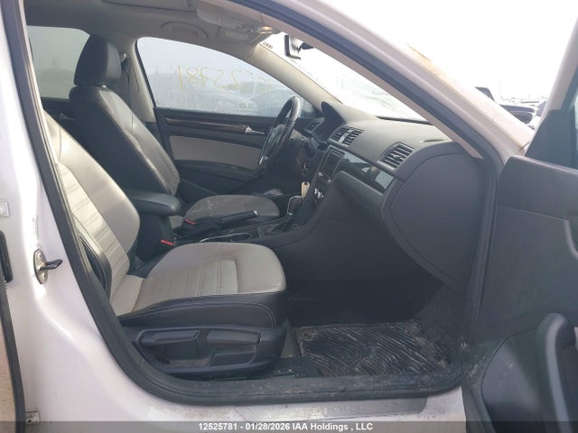 Volkswagen PASSAT SE 2015 1VWBS7A38FC005844 Image 5