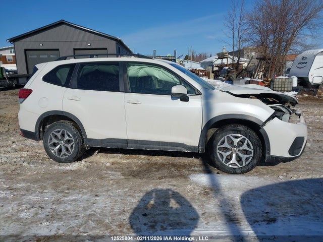 Subaru Forester Premium 2019 JF2SKEDC2KH517360 Image 13