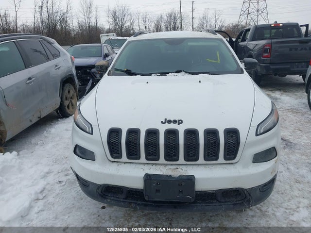 1C4PJLABXJD595186 Jeep Cherokee