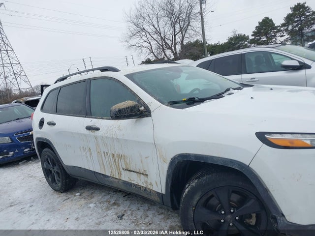 1C4PJLABXJD595186 Jeep Cherokee