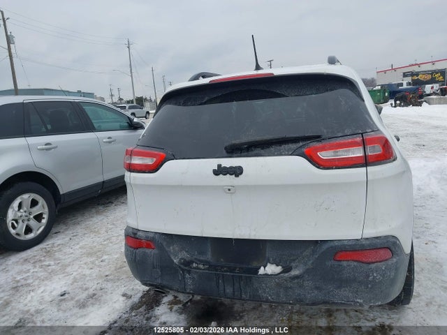 1C4PJLABXJD595186 Jeep Cherokee