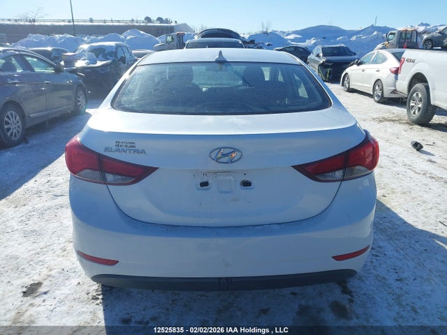 Hyundai ELANTRA GL 2015 5NPDH4AE3FH646298 Image 16
