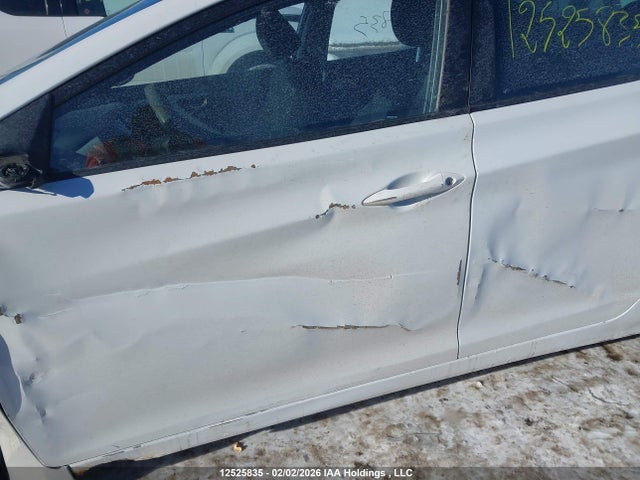 Hyundai ELANTRA GL 2015 5NPDH4AE3FH646298 Image 20