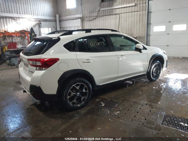 JF2GTAAC7JH225816 Subaru Crosstrek